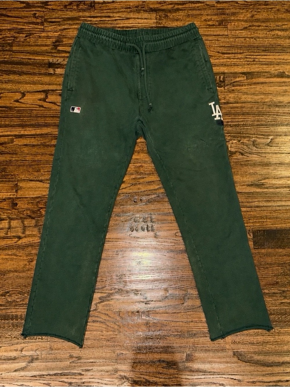 KITH x MLB Los Angeles Dodgers Raw Hem Green Sweatpants Size Medium